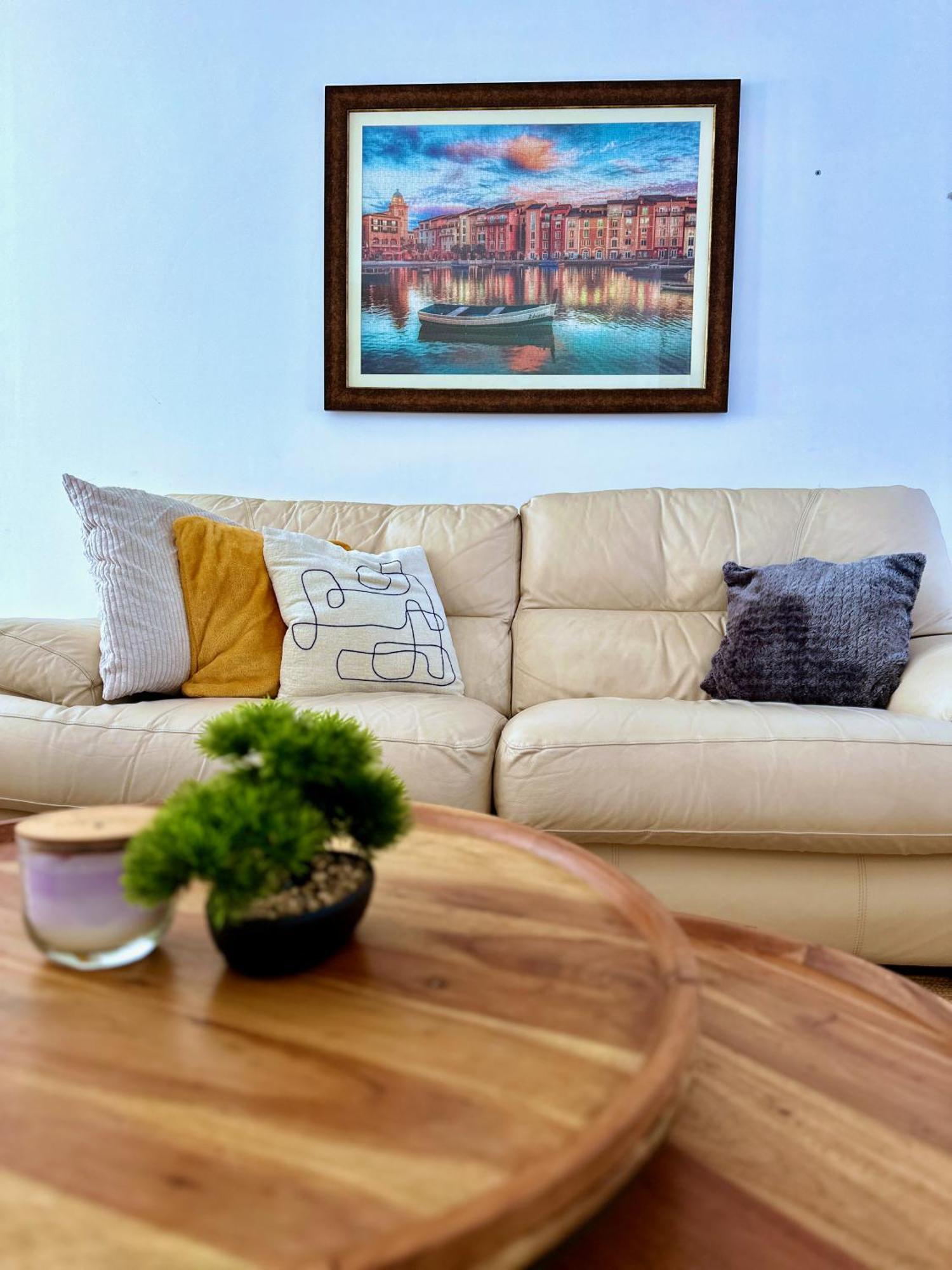 Spacious And Modern Entire With Garden Apartment *